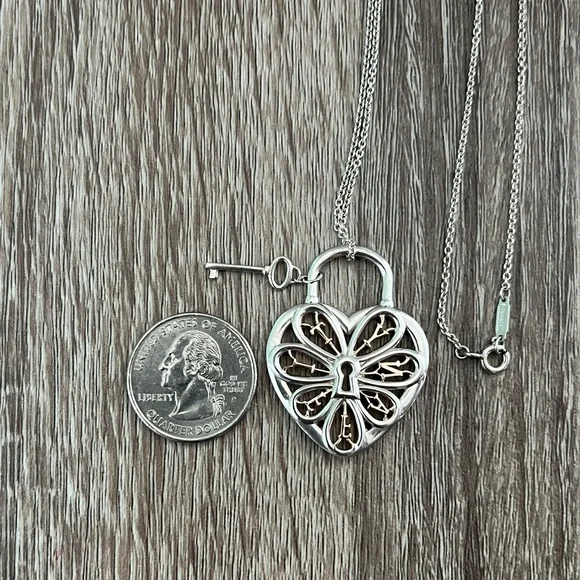 Tiffany &‎ Co. necklace